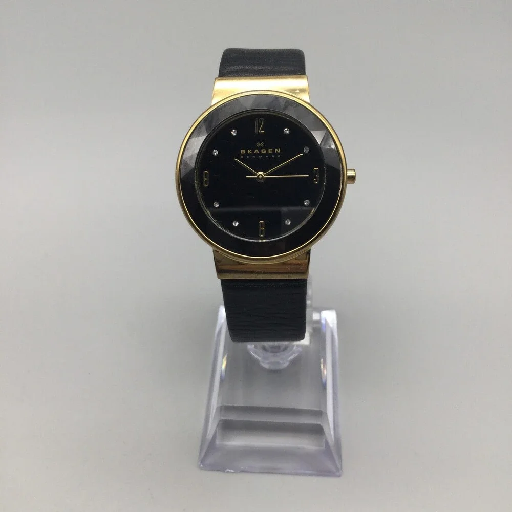 Skagen SKW2222 Womens Watch 34mm Black Dial Gold Tone Leather New Battery